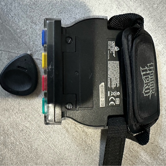 Nintendo DS Guitar Hero On Tour hand grip with pic - Picture 2 of 2